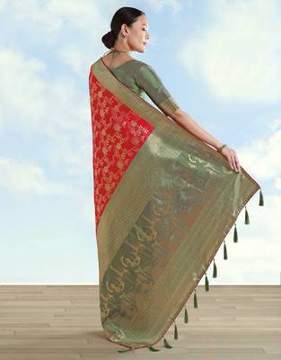 Red banarasi silk blend jacuard work saree with unstitched blouse piece 3