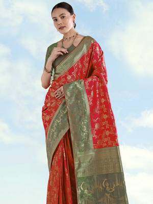 Red banarasi silk blend jacuard work saree with unstitched blouse piece 4