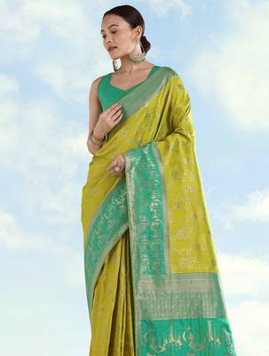 Parrot green banarasi silk blend jacuard work saree with unstitched blouse piece 4