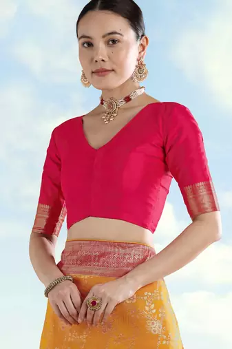 Masturd yellow banarasi silk blend jacuard work saree with unstitched blouse piece
