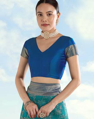 Rama banarasi silk blend jacuard work saree with unstitched blouse piece 5