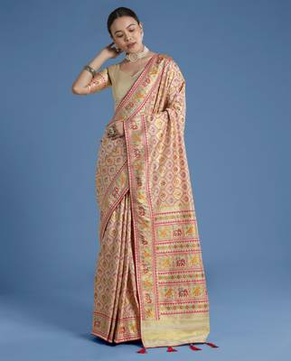 Cream banarasi silk blend jacuard work saree with unstitched blouse piece 2