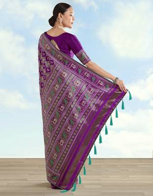 Purple banarasi silk blend jacuard work saree with unstitched blouse piece 3