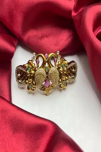 22k Gold Plated Peacock Hair Clip – Antique South Indian Bridal Jada Billu Accessory