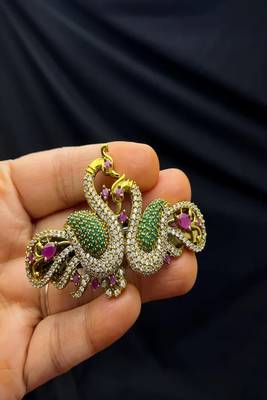 22K Gold Plated Peacock Hair Clip with Kemp Stones – Traditional Indian Bridal Brooch 3