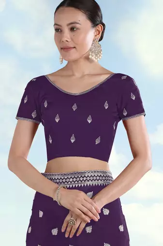 Purple georgette embroidery work saree with unstitched blouse piece