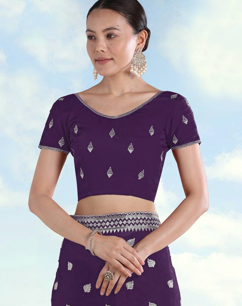 Purple georgette embroidery work saree with unstitched blouse piece
