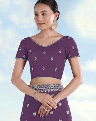 Lavender georgette embroidery work saree with unstitched blouse piece 5