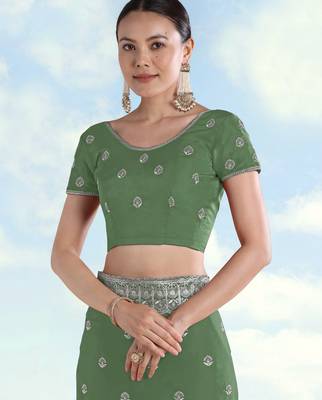Pista georgette embroidery work saree with unstitched blouse piece 5
