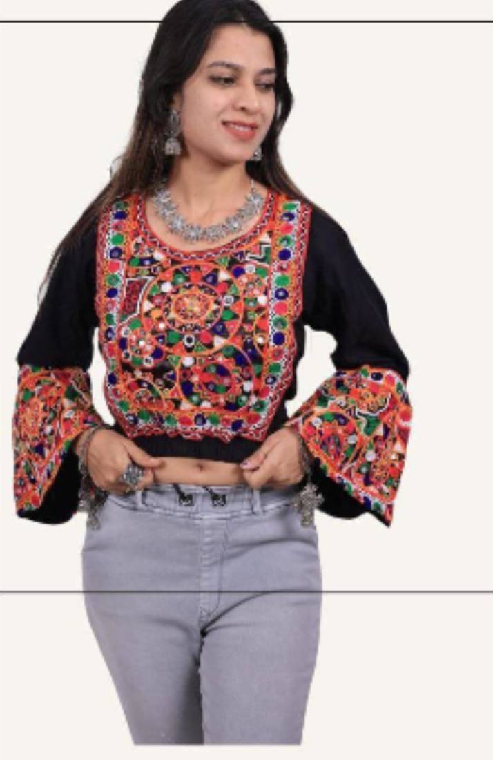 Black embroidered rayon round-neck blouse