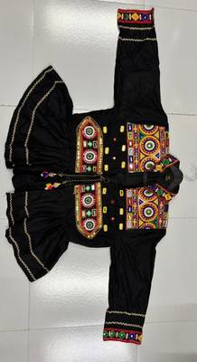 Black embroidered rayon round-neck jacket 4