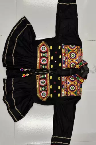 Black embroidered rayon round-neck jacket
