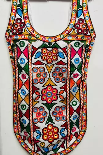 Multicolor embroidered cotton round-neck blouse