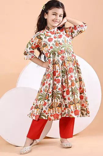 Off white floral printed cotton cape set