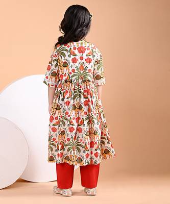 Off white floral printed cotton cape set 4