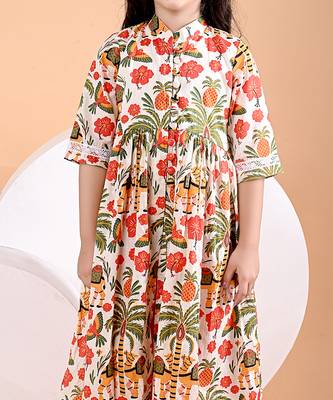 Off white floral printed cotton cape set 5