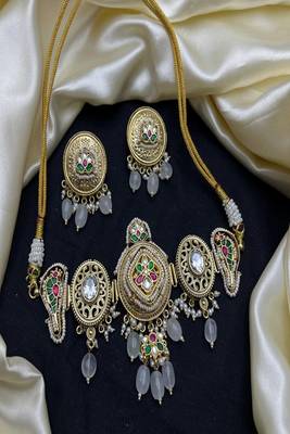 Royal Kundan Choker Necklace Set – Gold Bridal Jewelry with Pearl, Green Pink Stones 2