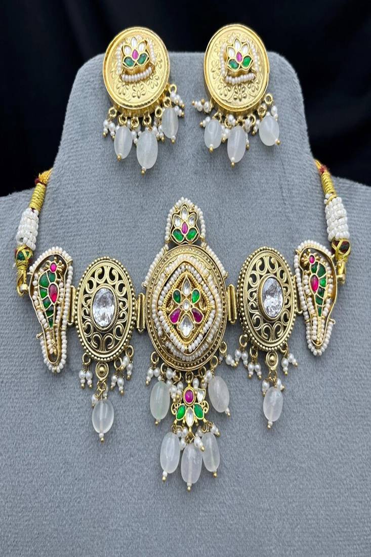 Royal Kundan Choker Necklace Set – Gold Bridal Jewelry with Pearl, Green Pink Stones