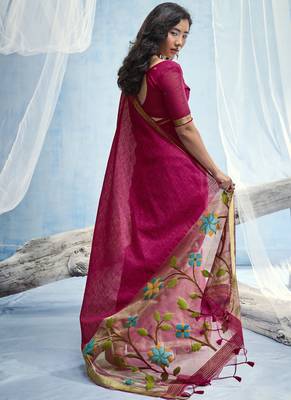 Ruby red munga silk blend handloom saree & contrast weaving border with tissue pallu 2