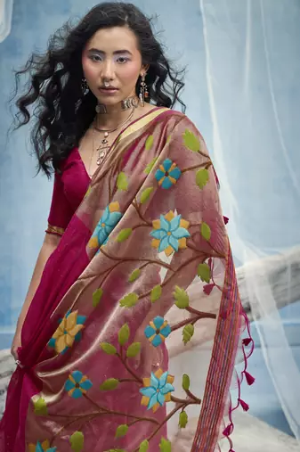 Ruby red munga silk blend handloom saree & contrast weaving border with tissue pallu