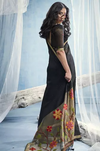 Black munga silk blend handloom saree & contrast weaving border with tissue pallu