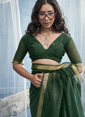 Rama green munga silk blend handloom saree & contrast weaving border with tissue pallu 3