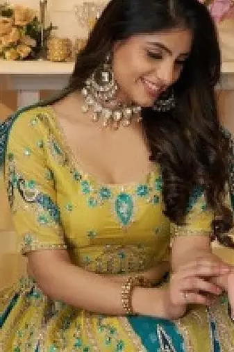 Embroidered Sequinned Semi-Stitched Lehenga & Unstitched Blouse With Dupatta