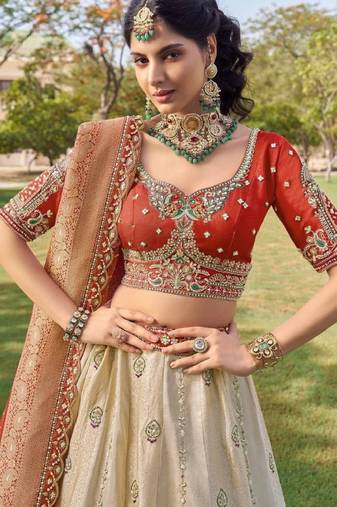 Semi-Stitched Lehenga & Unstitched Blouse With Dupatta
