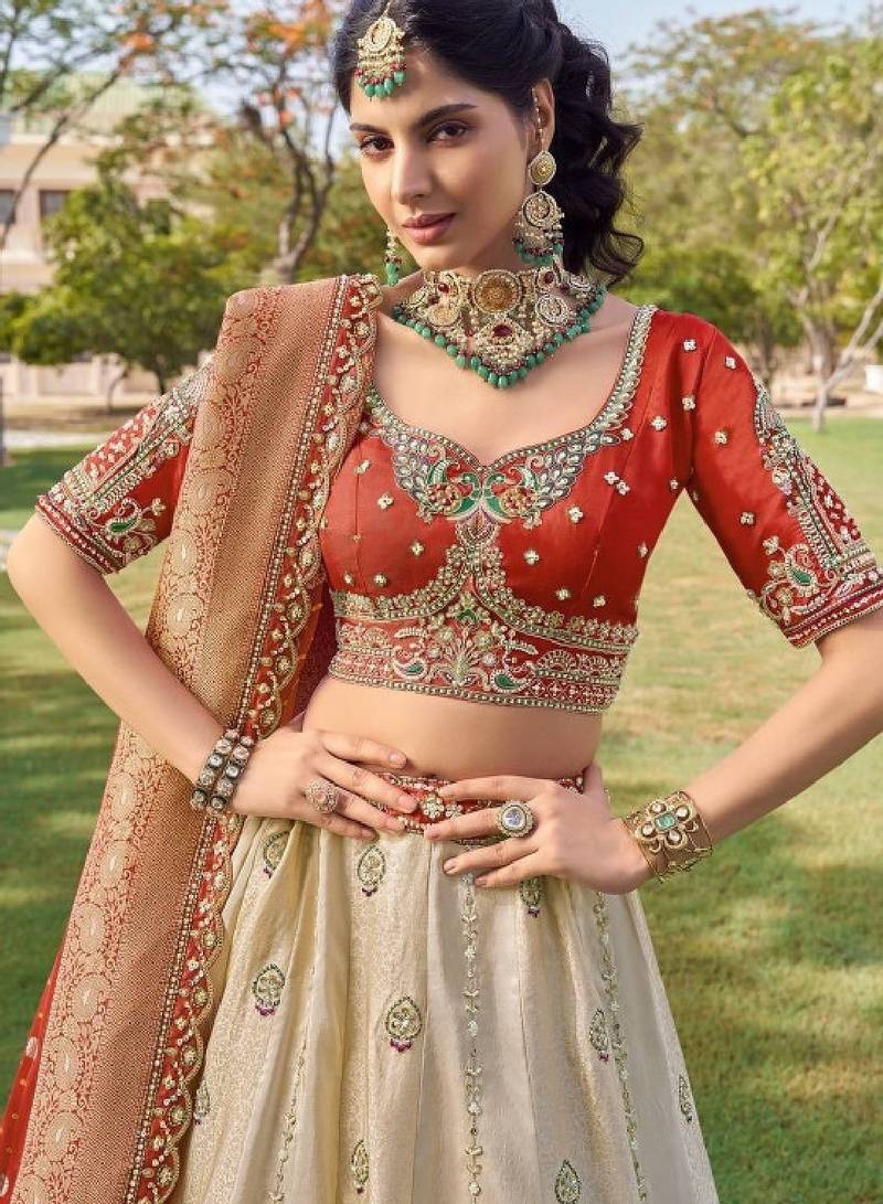 Semi-Stitched Lehenga & Unstitched Blouse With Dupatta