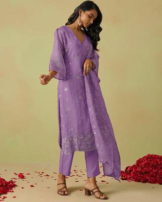 Trendmalls women's purple art silk embroidery sequence work kurta pant with dupatta set for women 5