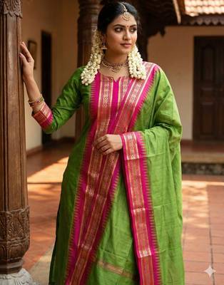 Parrot jaquard kanchi cotton round neck kurti dupatta set 1