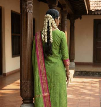 Parrot jaquard kanchi cotton round neck kurti dupatta set 2