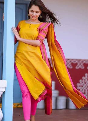 Yellow jaquard kanchi cotton v neck kurti dupatta set 4