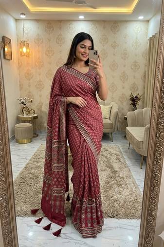 Red Color Print And Real Mirror Work Silk Blend Saree