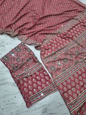 Red Color Print And Real Mirror Work Silk Blend Saree 4
