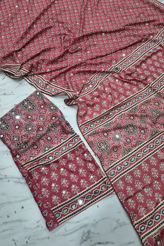Red Color Print And Real Mirror Work Silk Blend Saree