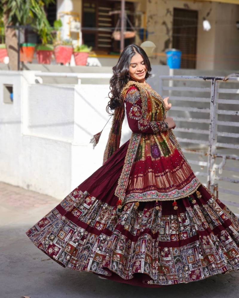 New Designer Print With Real Mirror Work Muslin Cotton Lehenga Choli With Dupatta Set For Women's