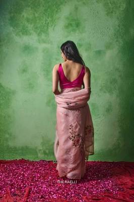 White Silk Blend Saree With Sequins And Foil Mirror Work 2