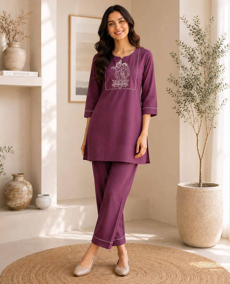 New latest trendy classic oniun embroidered kurti with matching trouser set