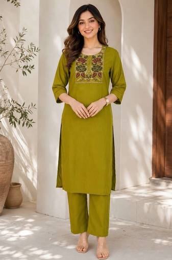 New women's latest green cotton blend floral embroidered kurta with trouser set