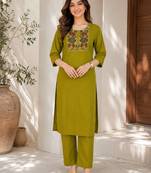 New women's latest green cotton blend floral embroidered kurta with trouser set