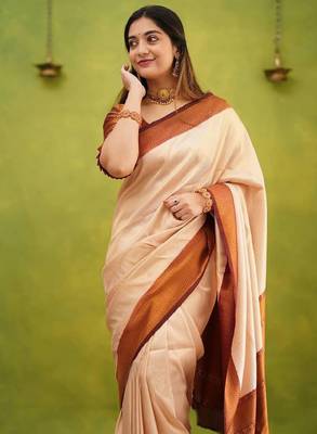 Ethnic motifs woven design zari silk blend kanjeevaram saree 2