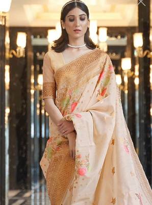 Floral woven design zari kanjeevaram saree 3