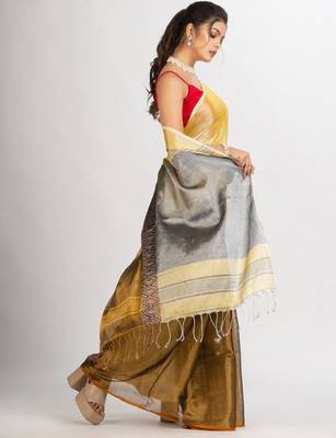 Geometric woven design saree 2