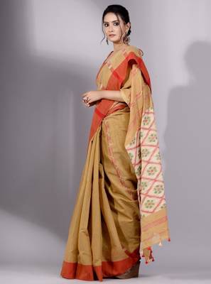 Beige & green woven design tissue saree 3