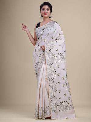 Off white & green woven design silk cotton jamdani saree 2