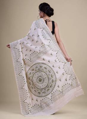 Off white & green woven design silk cotton jamdani saree 4