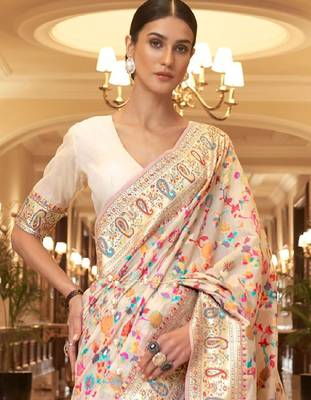 Cream-coloured & blue floral zari silk blend paithani saree 3