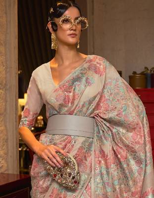 Beige & pink floral zari silk blend banarasi saree 2