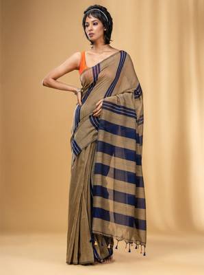 Striped tasseled pure cotton saree 1